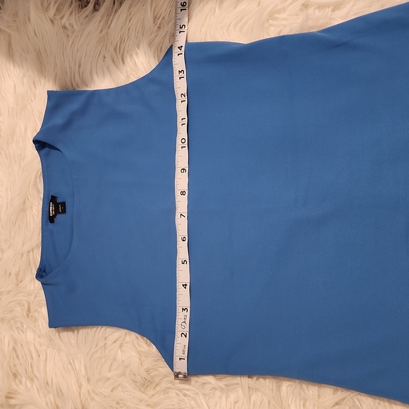 Express Body Contour Tank - Picture 3 of 5